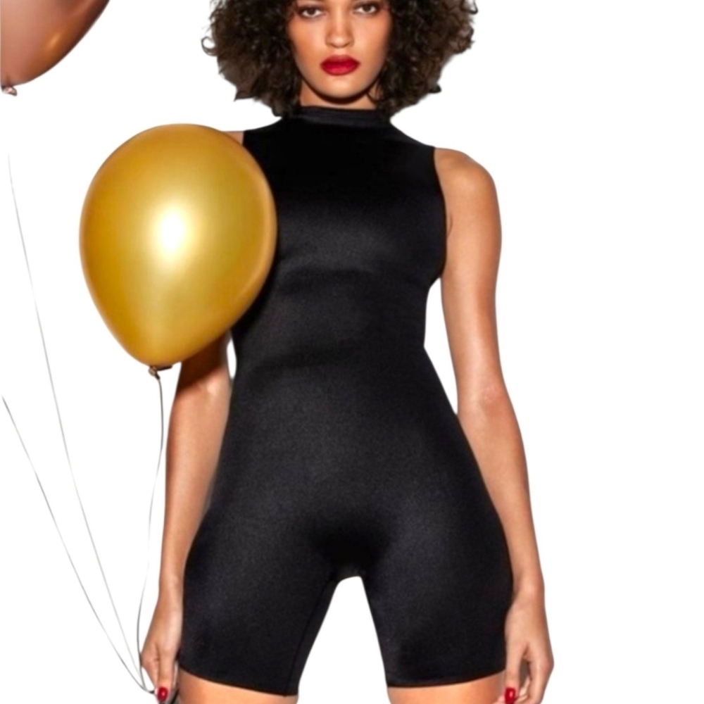 NWT $98 SKIMS All In One Shine Mock Neck Mid Thigh Onesie Bodysuit Onyx Small